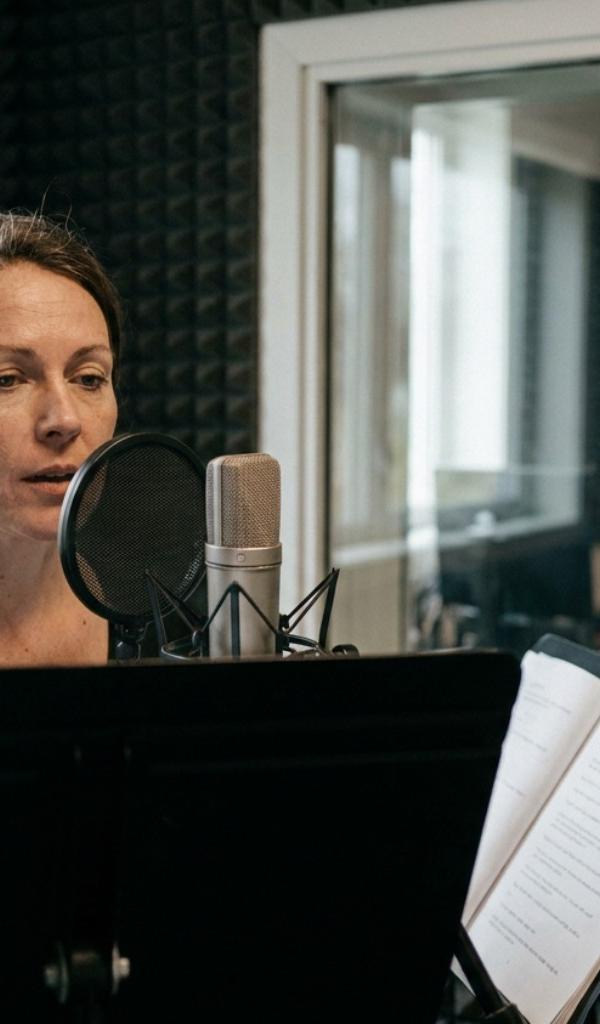 How to Become a Voice Actor: The Real Working Guide